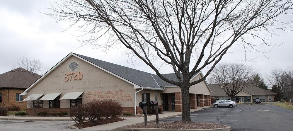 3720 Ridge Mill Dr, Hilliard, OH 43026